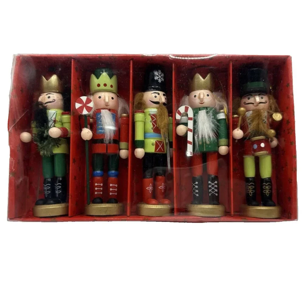 Amor Present christmas nutcrackers